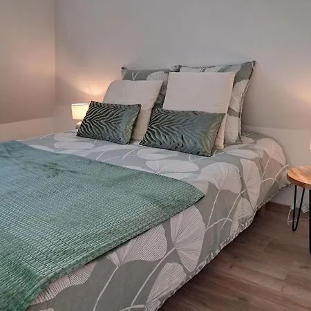 Hébergement de vacances Maison à La Campagne, Au Calme